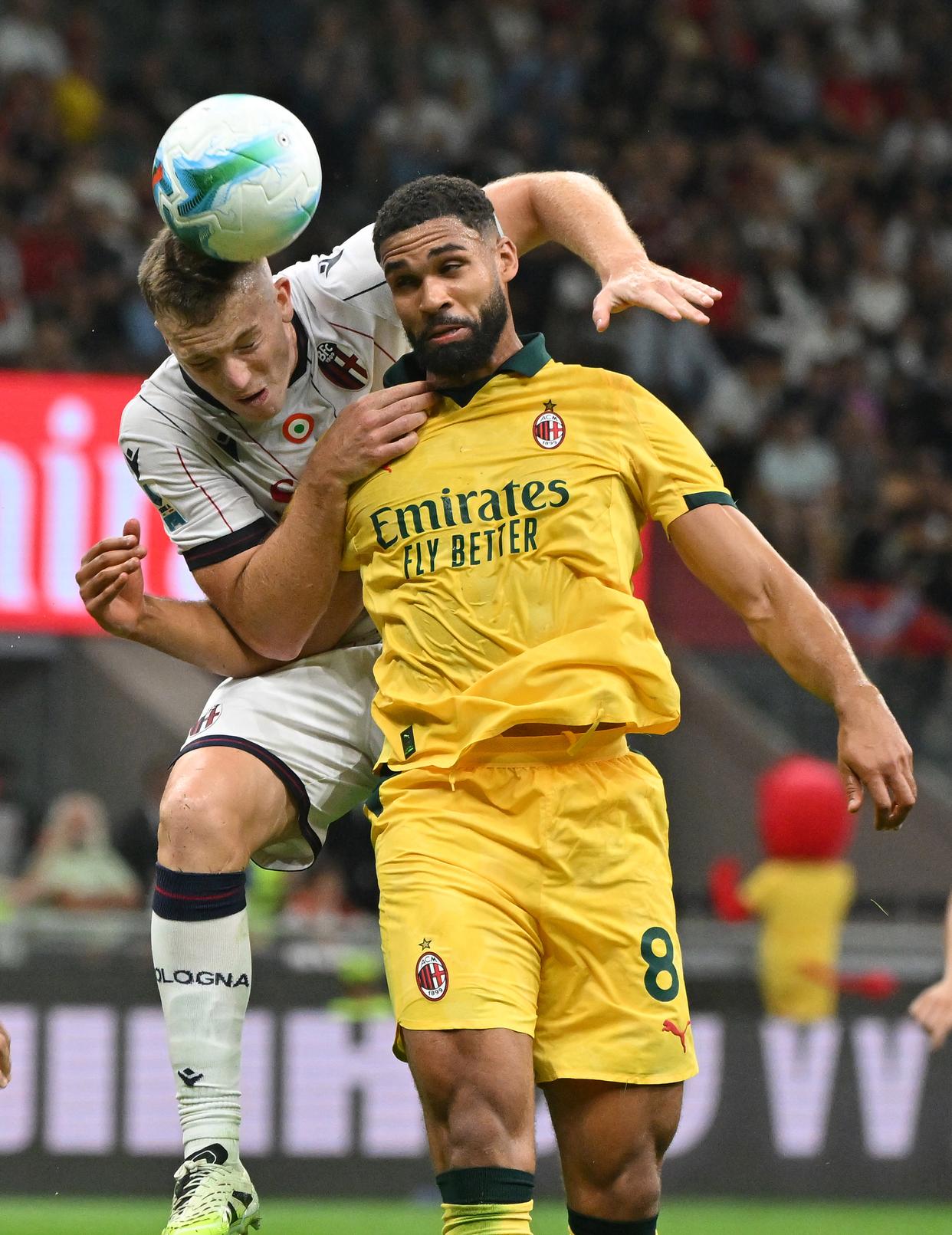 AC米兰客场告捷，意甲冠军位置更加牢固的简单介绍